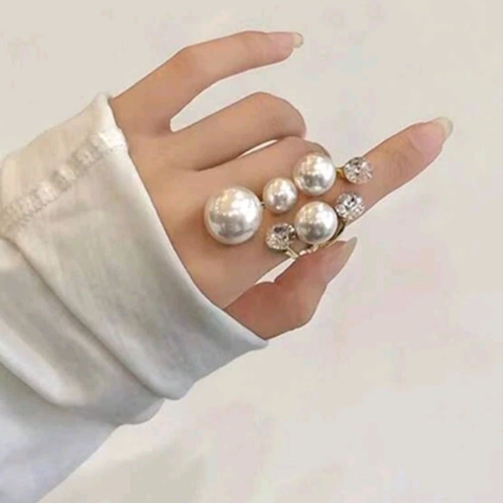 PEARL RING